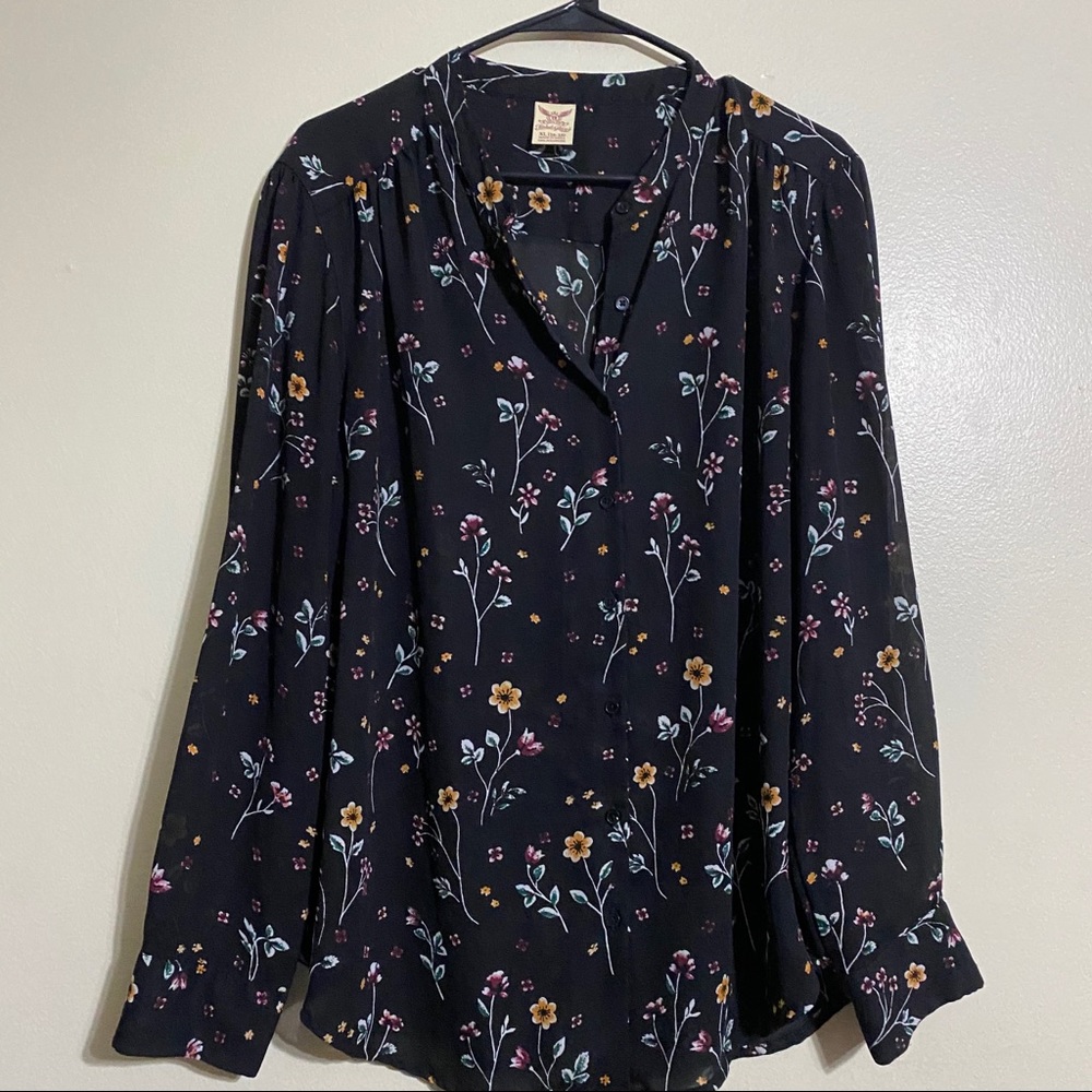 Women’s button up blouse